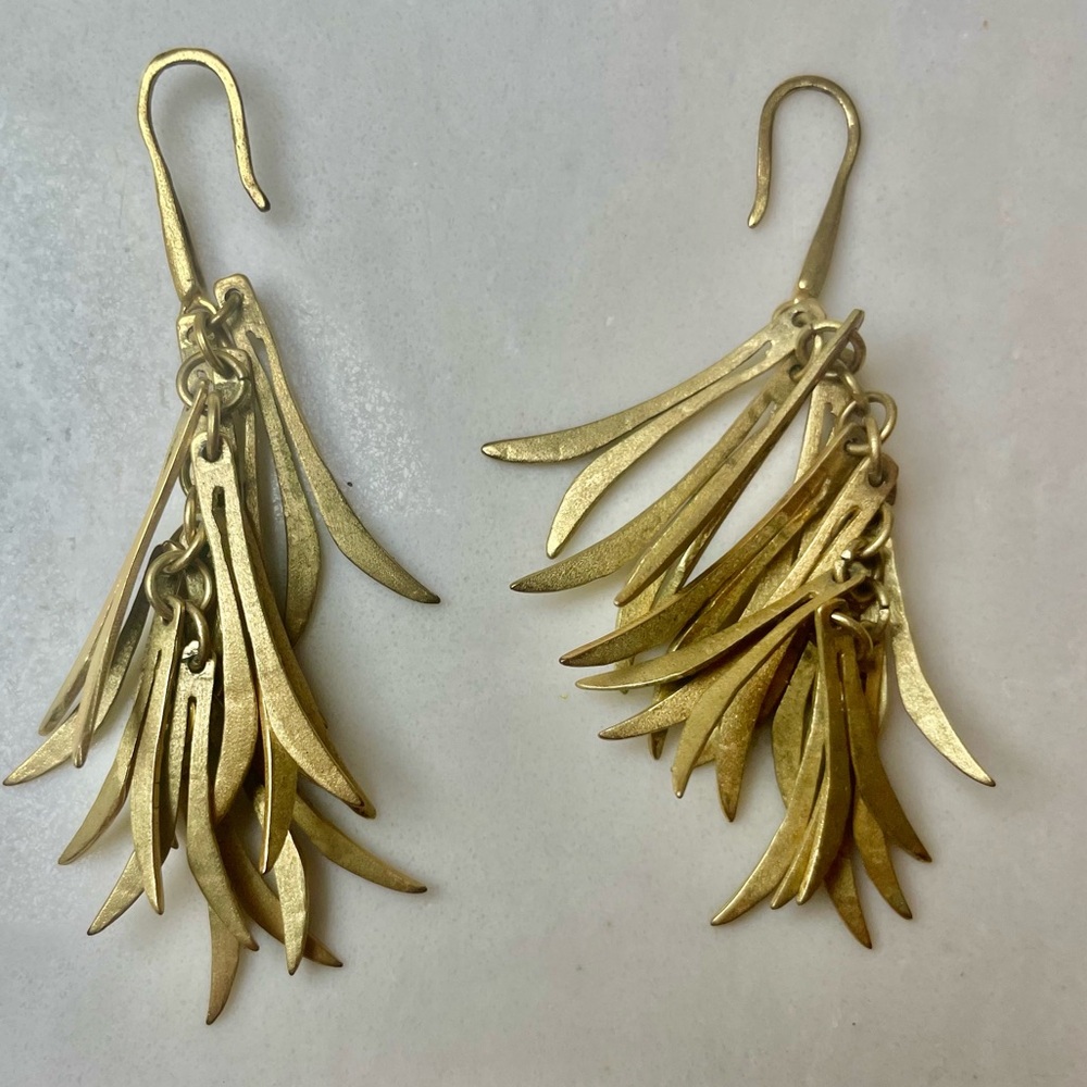Fringe Leaf Earrings - Picture 3 of 3